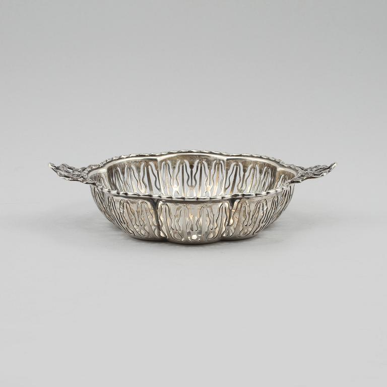 SKÅL, Silver, Mappin & Webb, Birmingham,England, 1920.