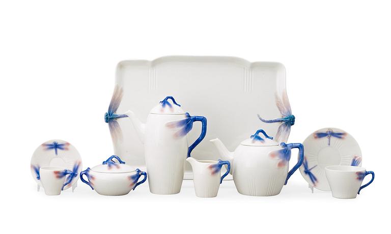 An Alf Wallander Art Nouveau 27 pcs 'Dragonfly' porcelain coffee and tea service, Rörstrand, Sweden.