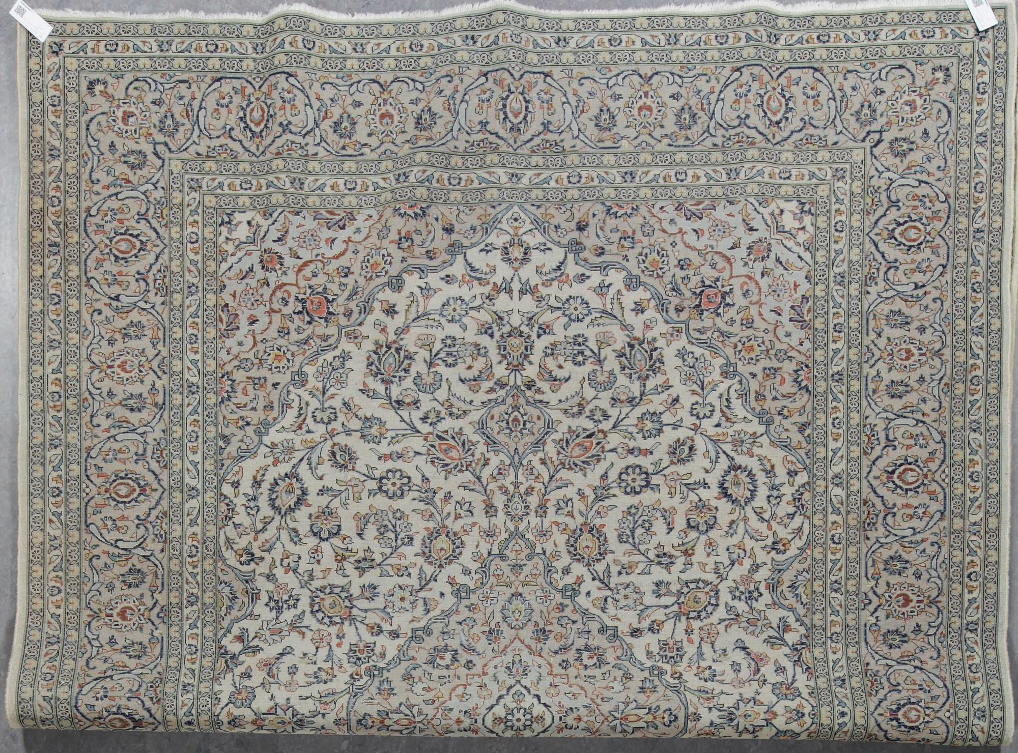 MATTA, Keshan, ca 355 x 250 cm.