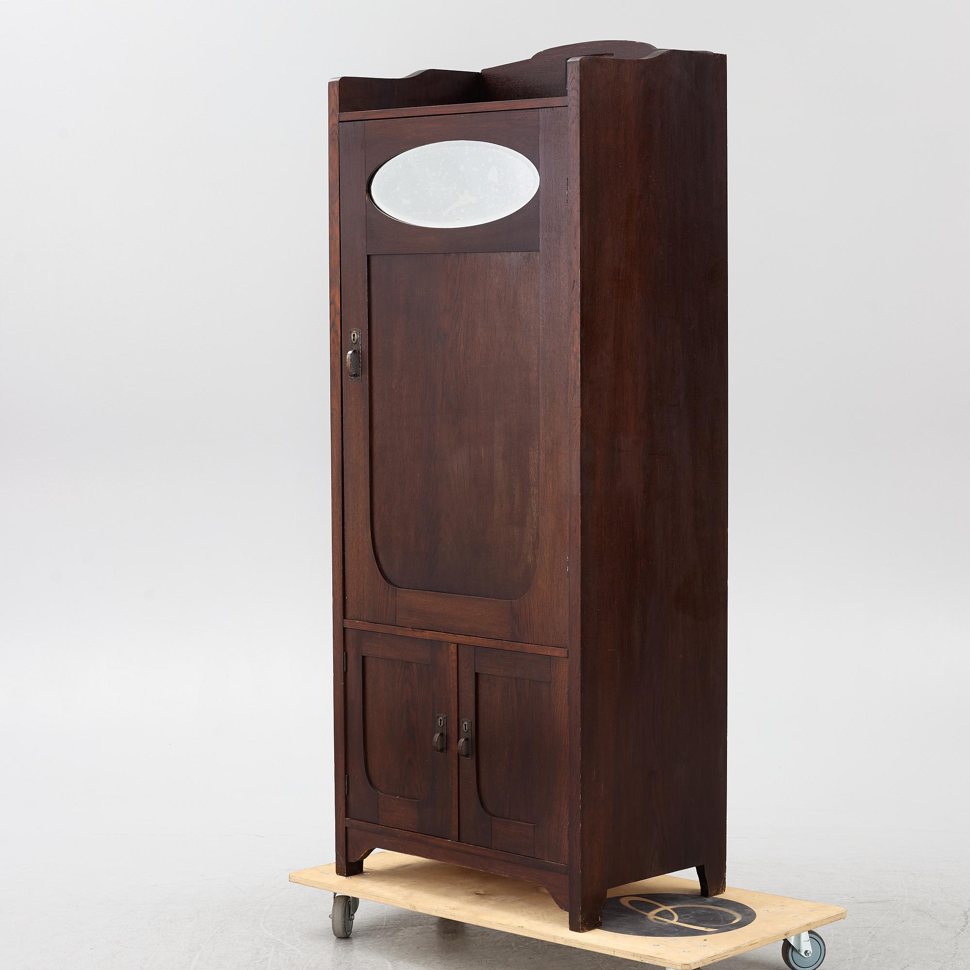 A wardrobe, first half of the 20th Century.