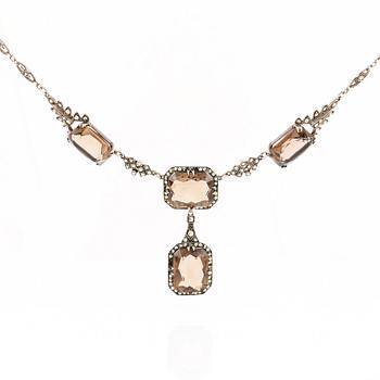 COLLIER, sterlingsilver, svenska importstämplar, 1920-30-tal. Vikt ca 24 gram.