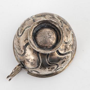 A pair of silver dishes, a cup, and two boxes, 18th-19th Century.
