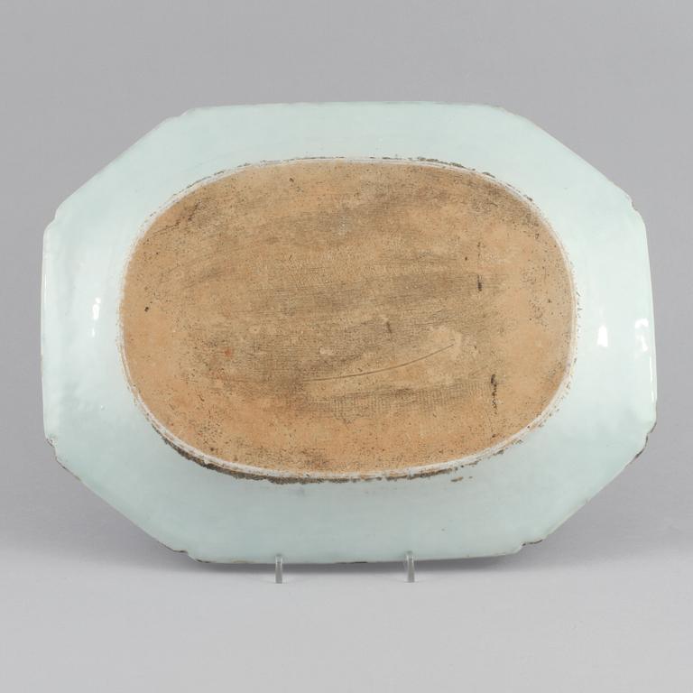 STEKFAT, porslin, Kina, 1700-tal.