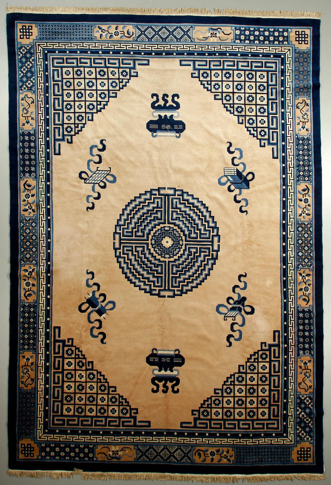 MATTA, semiantik, Kina.
235 x 360.