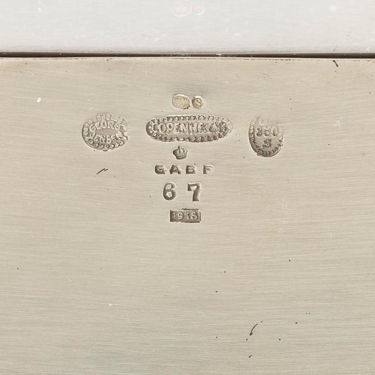 Georg Jensen, cigarrskrin, silver, inredning i trä, Köpenhamn 1918.