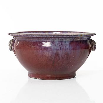 A Chinese sang de boeuf stoneware bowl / flowerpot, 20th century.