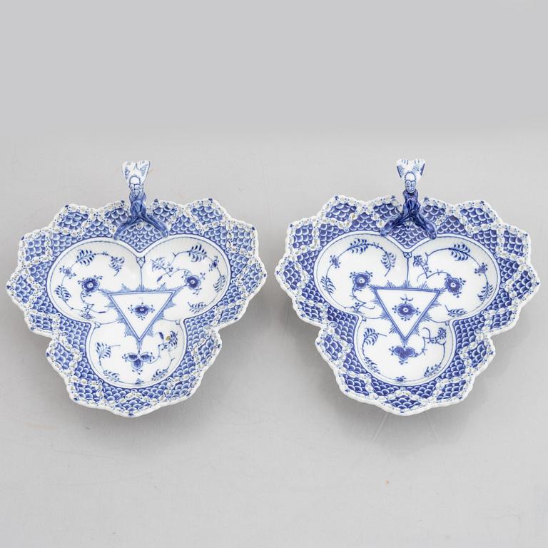 A pair of 'Musselmalet' porcelain dishes, Royal Copenhagen, Denmark 1974-1978.