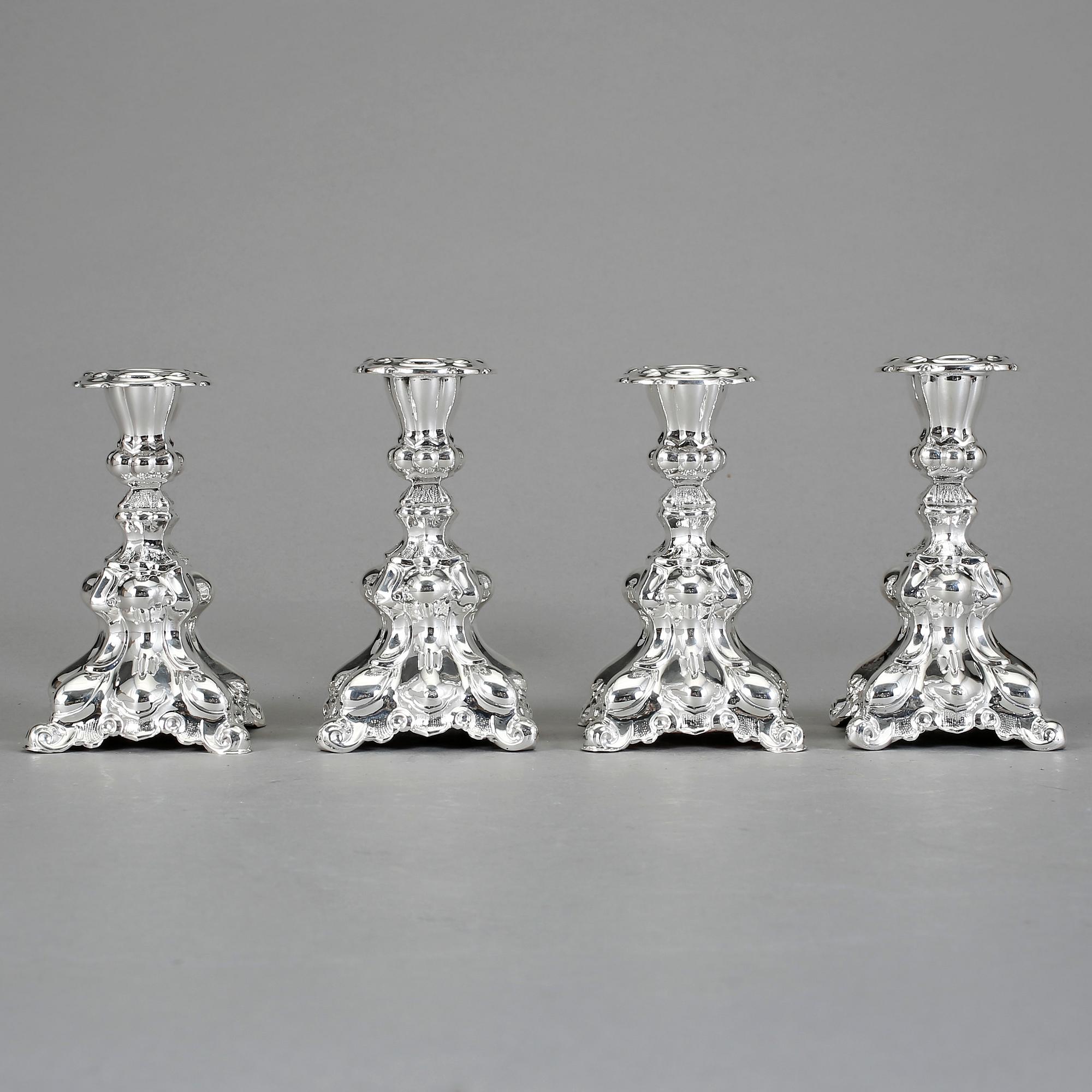 LJUSSTAKAR, 4st, silver, rokokostil, svenska importstämplar, 1900-tal.