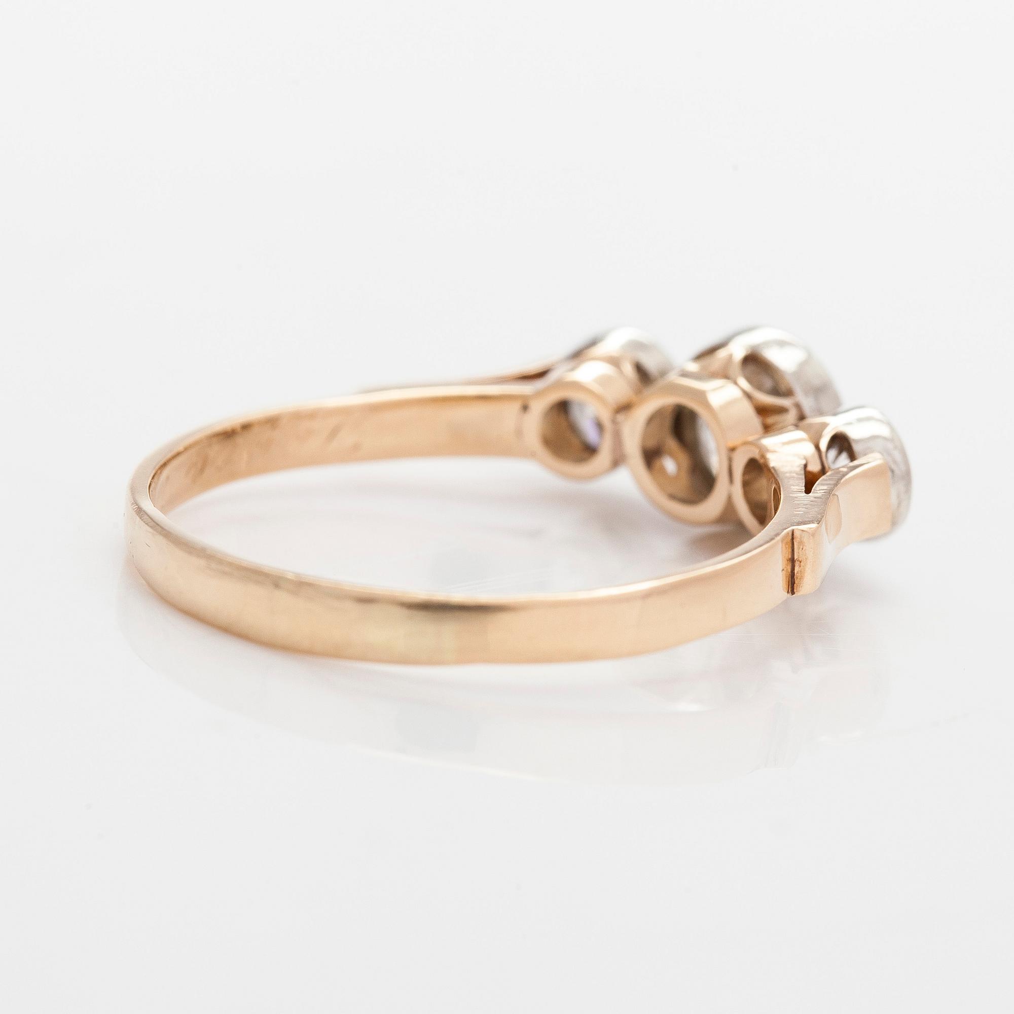 Sormus, 14K kultaa, vanhahiottu sekä briljanttihiottuja timantteja.