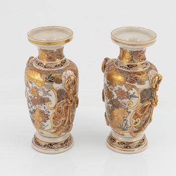 A pair of Satsuma ware vases, Japan, Meiji (1868-1912).