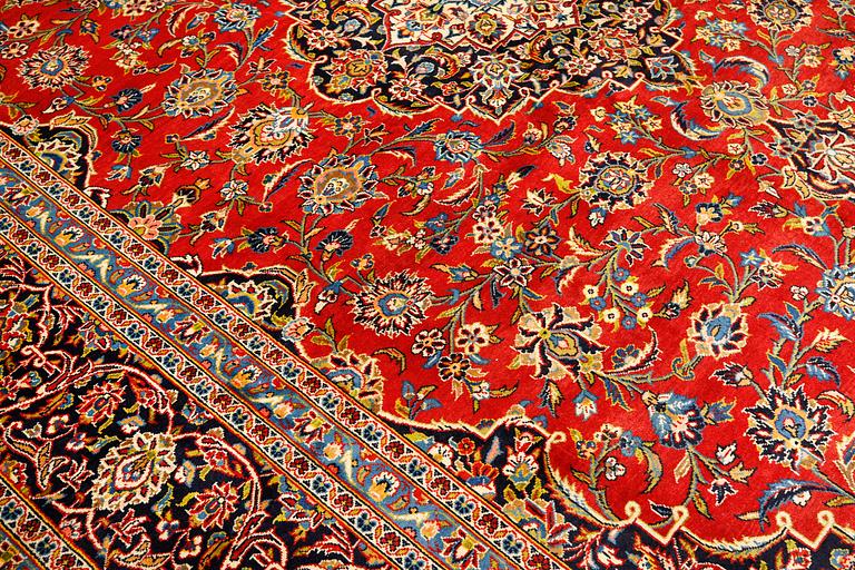 Keshan carpet signed approx. 425x304 cm.