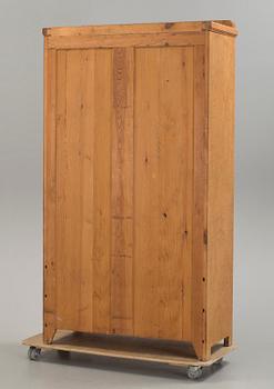 KLÄDSKÅP, 1910-20-tal.