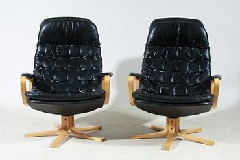 FÅTÖLJER, ett par, Dux. 1900-talets andra hälft.