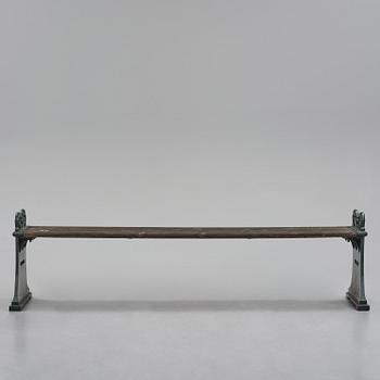 Folke Bensow, a Swedish Grace "Parkbänk N:r 1" bench, Näfveqvarns bruk.