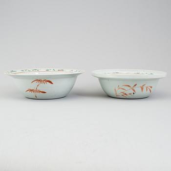 Two famille rose wash basins, late Qing dynasty.