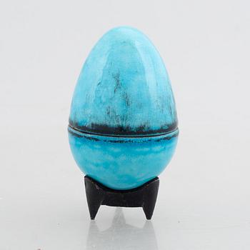 Hans Hedberg, an earthenware egg, Biot, France.