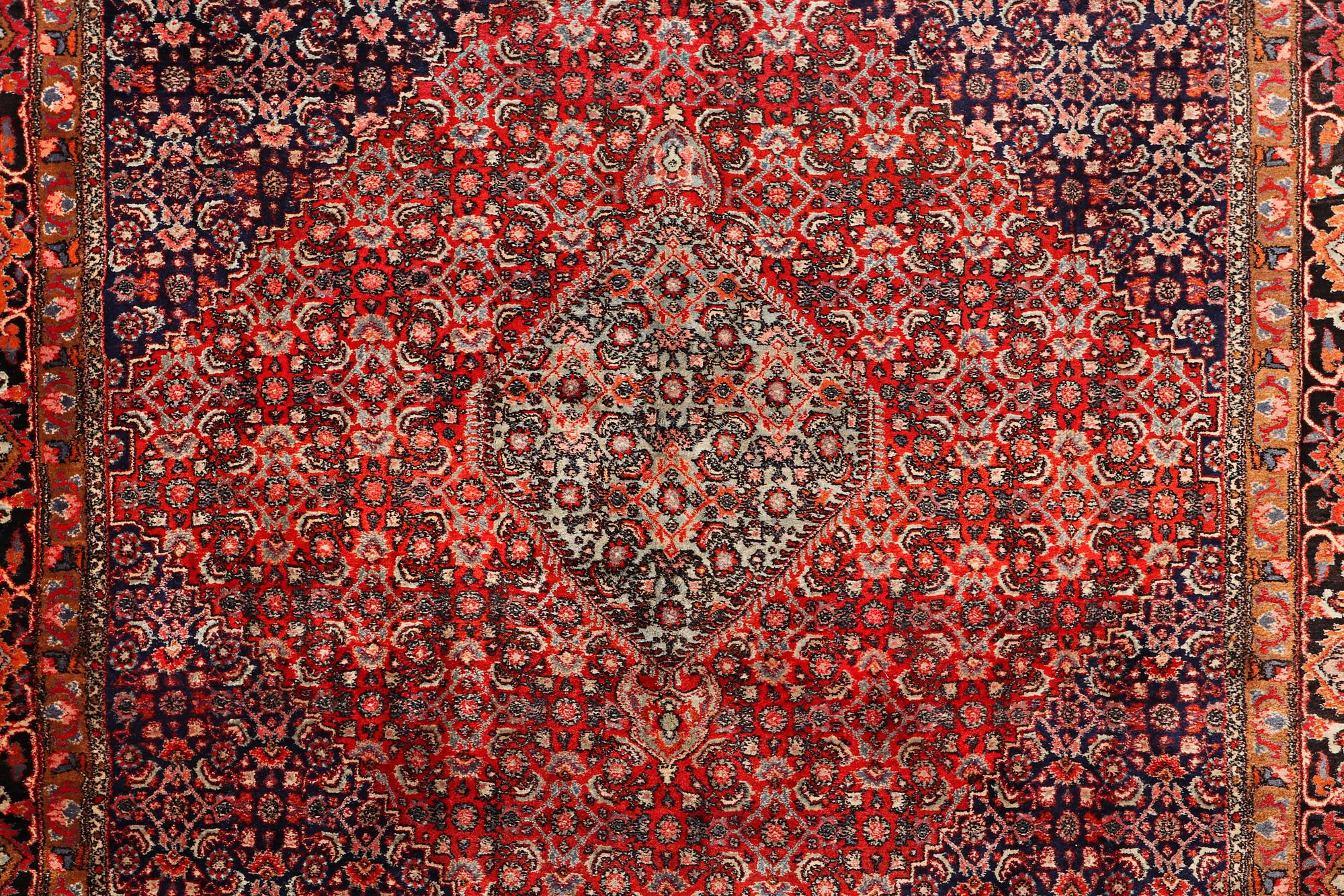 Matta, Bidjar, ca 283 x 222 cm.