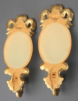SPEGELLAMPETTER, ett par, gustaviansk stil, 1900-tal.