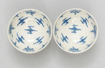 A pair of blue and white bowls, Qing dynasty (1644-1912), with Chenghua´s six character mark.