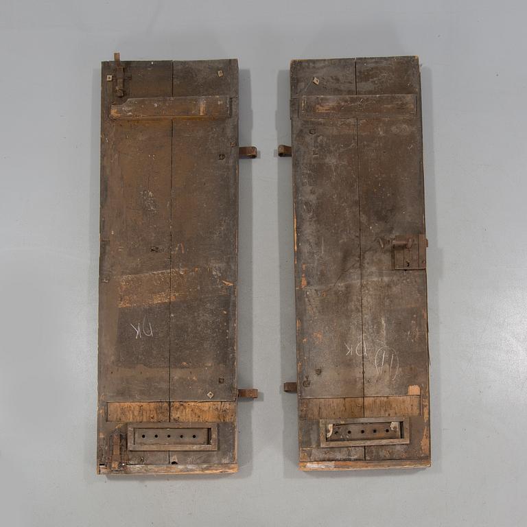 A pair of doors from the 19th century.