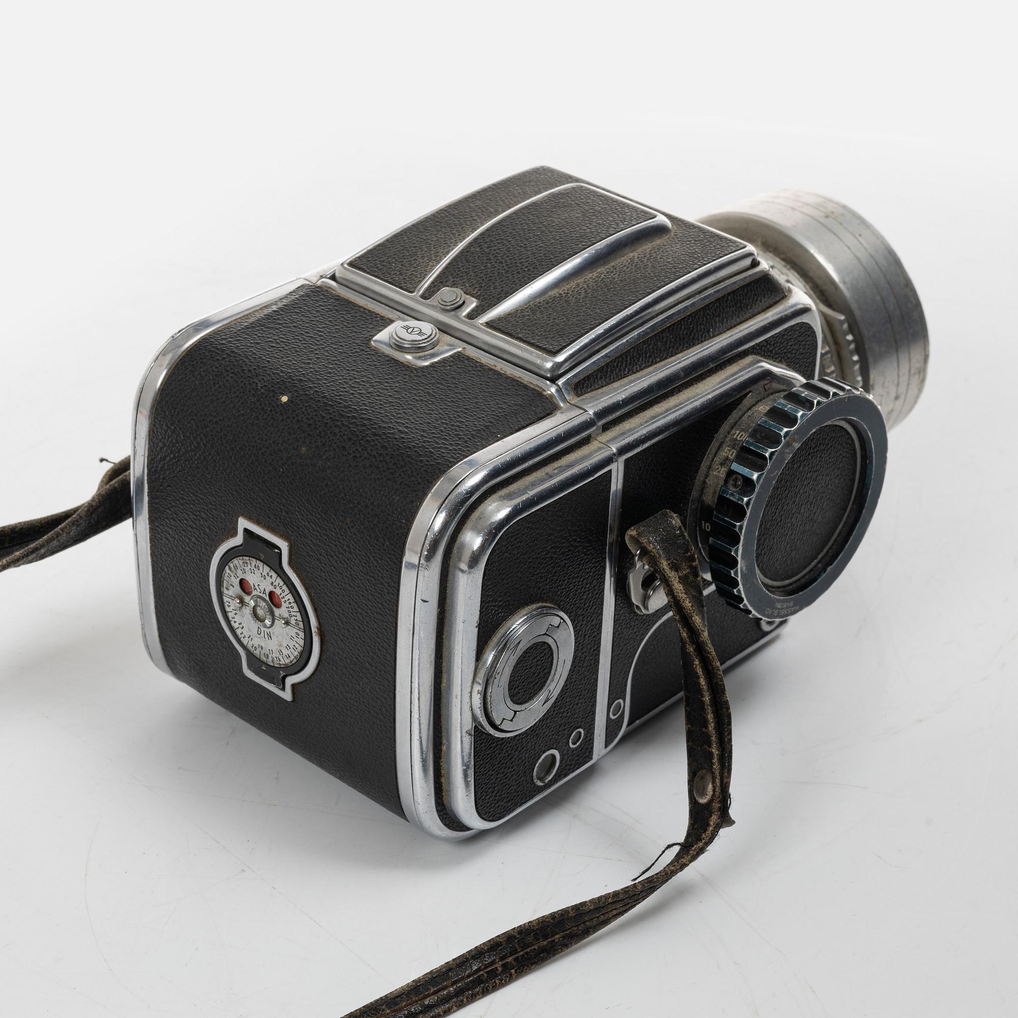 Kamera, Hasselblad 1000 F med objektiv Tessar 1:2,8, Carl Zeiss och stativ.