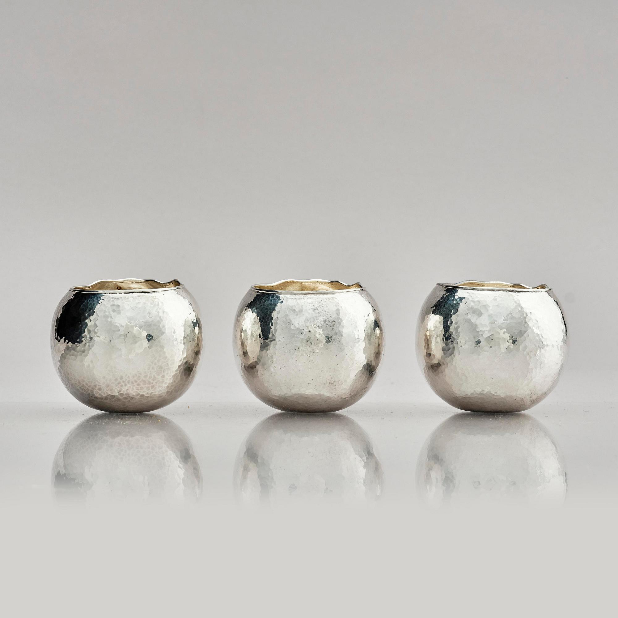 Olle Ohlsson, tumlare, 3 st, sterling silver, Stockholm 1979.