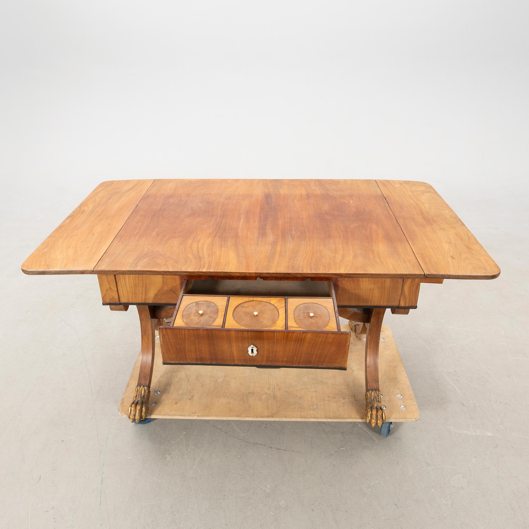 Drop-leaf table signed JA Åkerman's furniture factory Gothenburg Empire period 1810-20s.