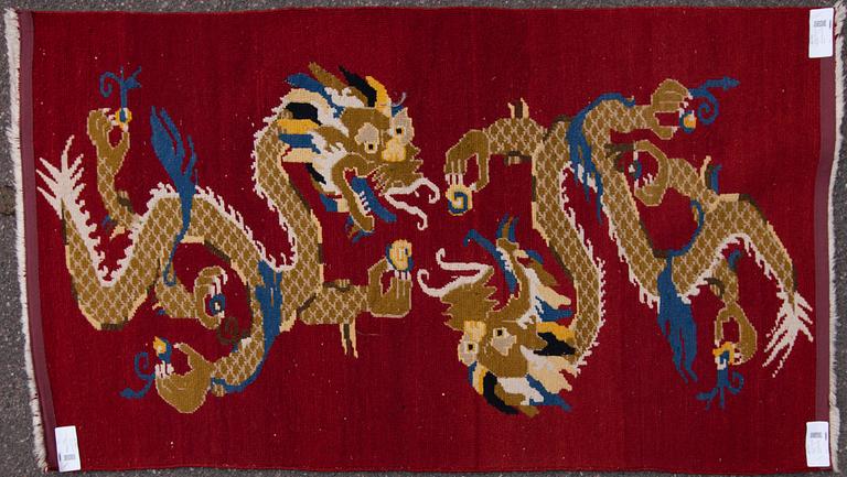 MATTA, Tibet, 1900-talets slut. Ca 160x90 cm.