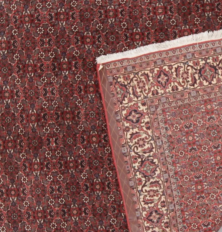 MATTA, orient, troligen Moud. Ca 240 x 170 cm.