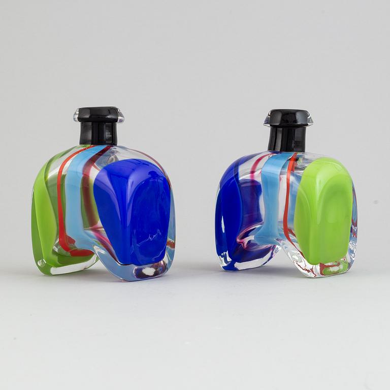 Erik Höglund, two signed glass vases, Strömbergshyttan, 1993.