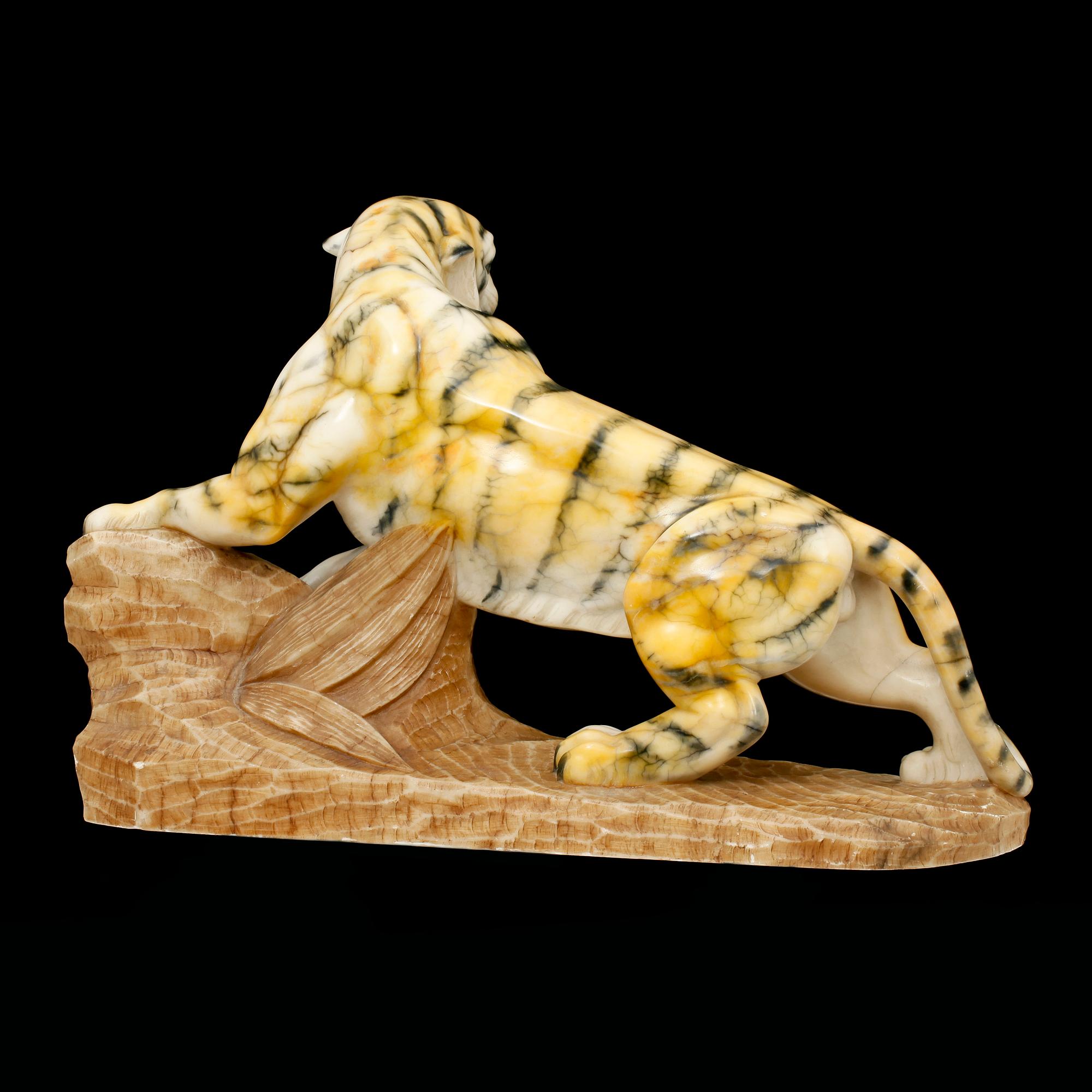 SKULPTUR, alabaster, omkring år 1900.