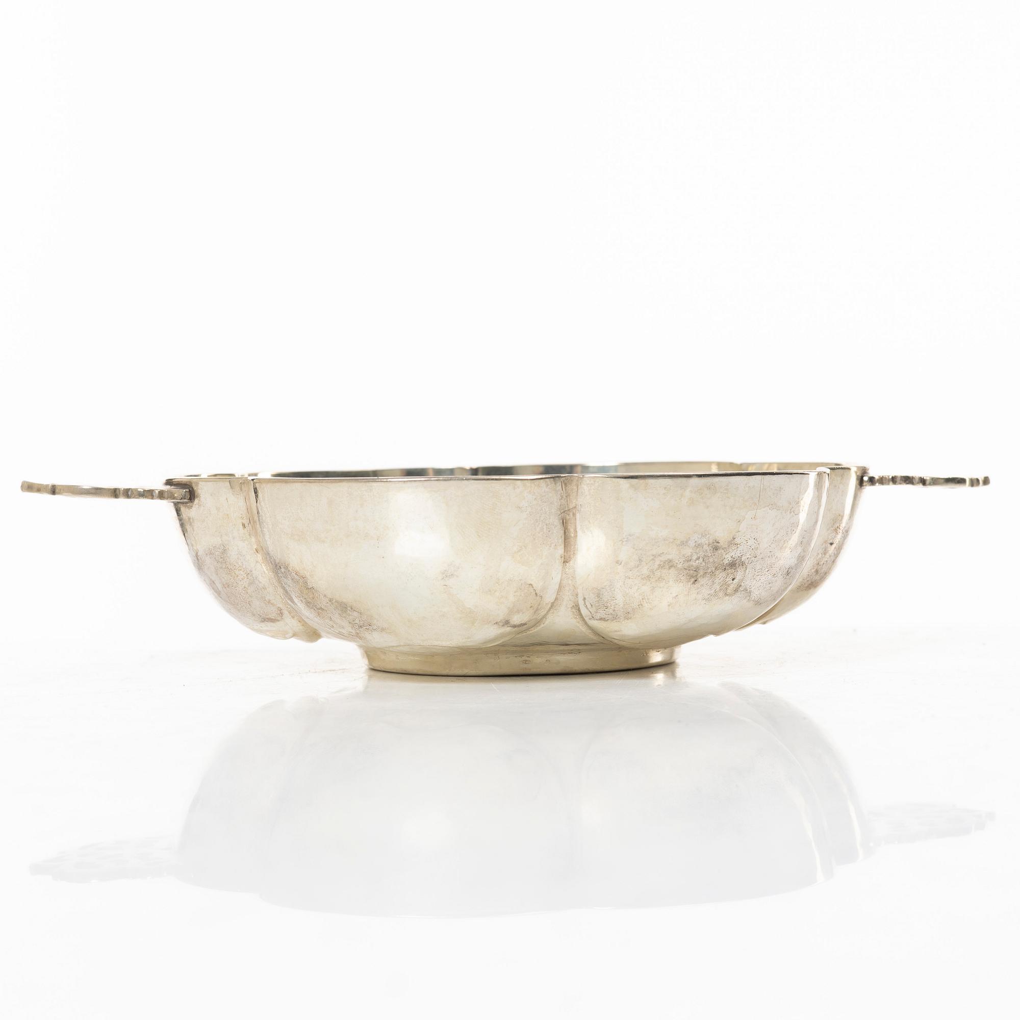 A silver bowl with handles, Bossard, Switzerland, circa 1900.