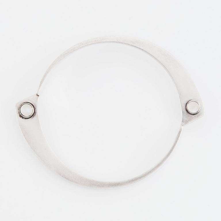 Sven-Erik Högberg, a sterling silver bracelet set with a moonstone, Göteborg 1954.