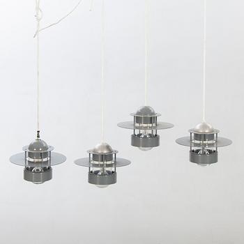 PENDELLAMPOR, 4 st, "Orbiter" av Jens Møller-Jensen för Louis Poulsen.