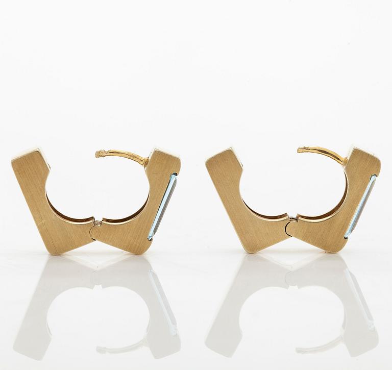 Earrings, 14K gold with topazes.