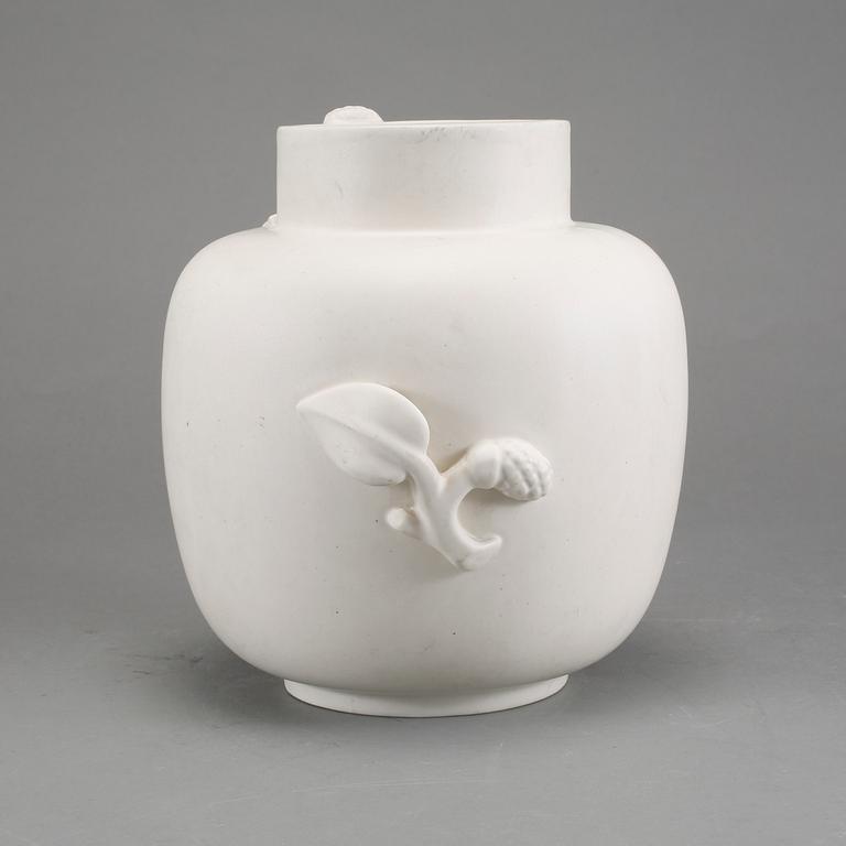 VAS, stengods, "Carrara", Wilhelm Kåge, Gustavsberg, 1900-talets mitt.