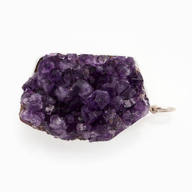 Helge Narsakka, pendant / brooch, amethyst crystal, silver, Kaunis Koru 1962.