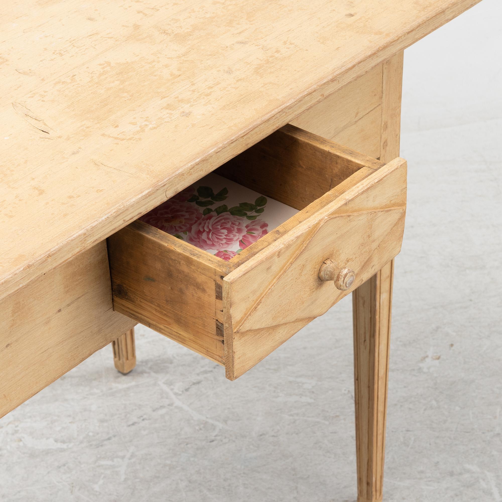 Mössbord, allmoge, 1800-tal.