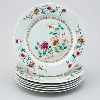 A set of six famille rose dinner plates, Qing dynasty, Qianlong (1736-95).