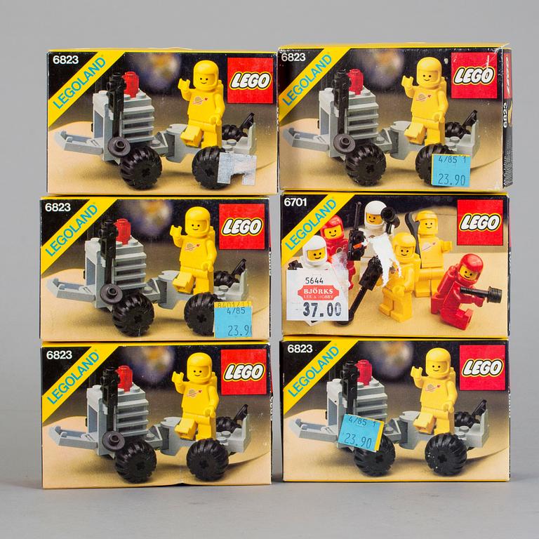 LEGO, 9 stycken rymd-set i förpackningar, 1983.