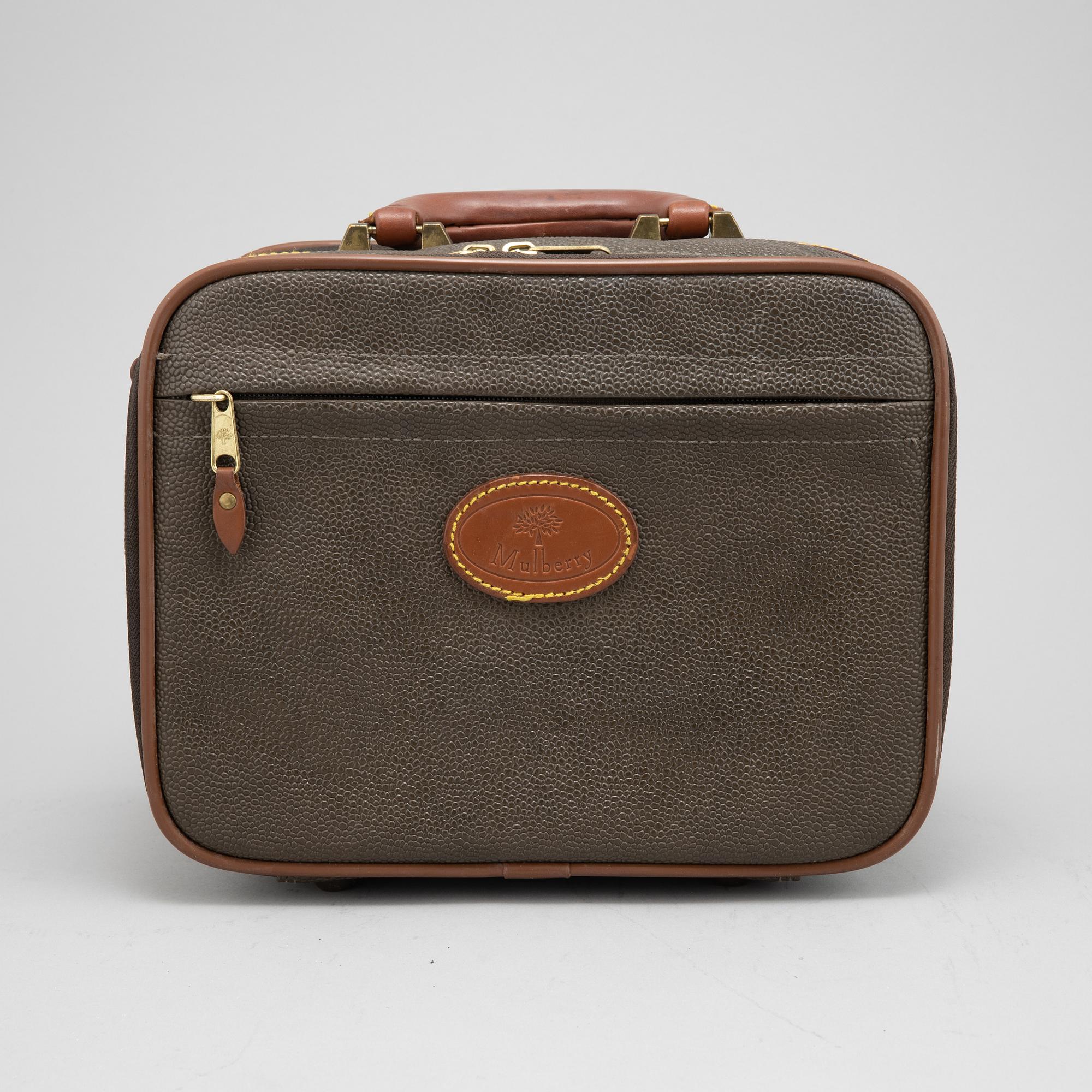 Mulberry, a Scotch Grain beauty box.