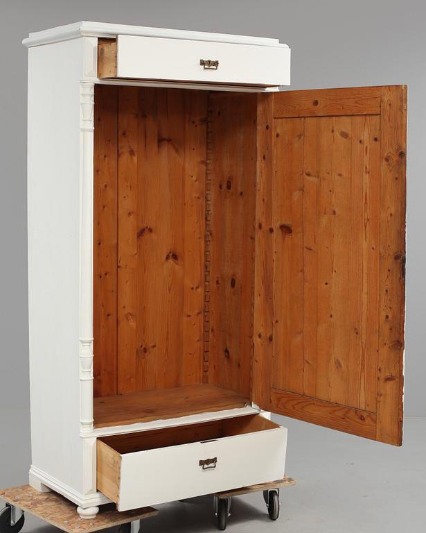 LINNESKÅP, 1800-talets slut.