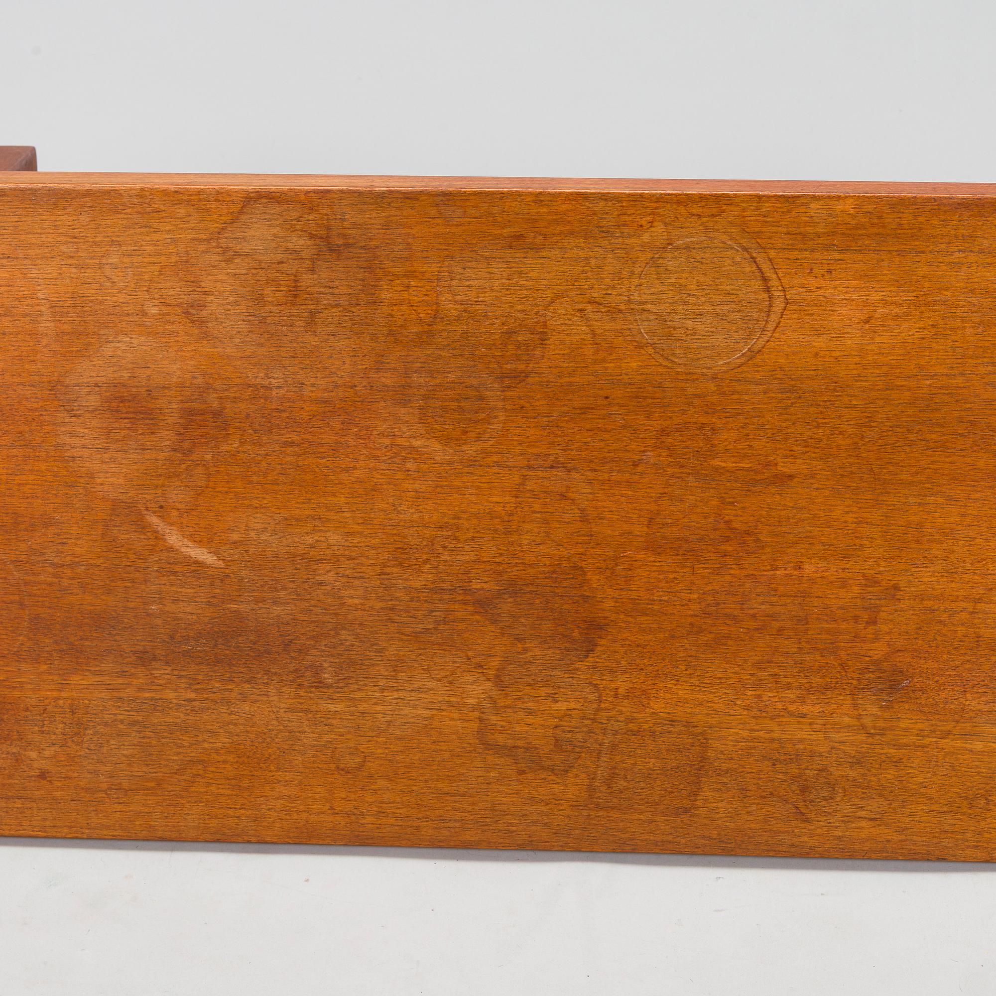 Carl Gustaf Hiort af Ornäs, soffbord, "Studio", för HMN Huonekalu Mikko Nupponen 1900-talets mitt.