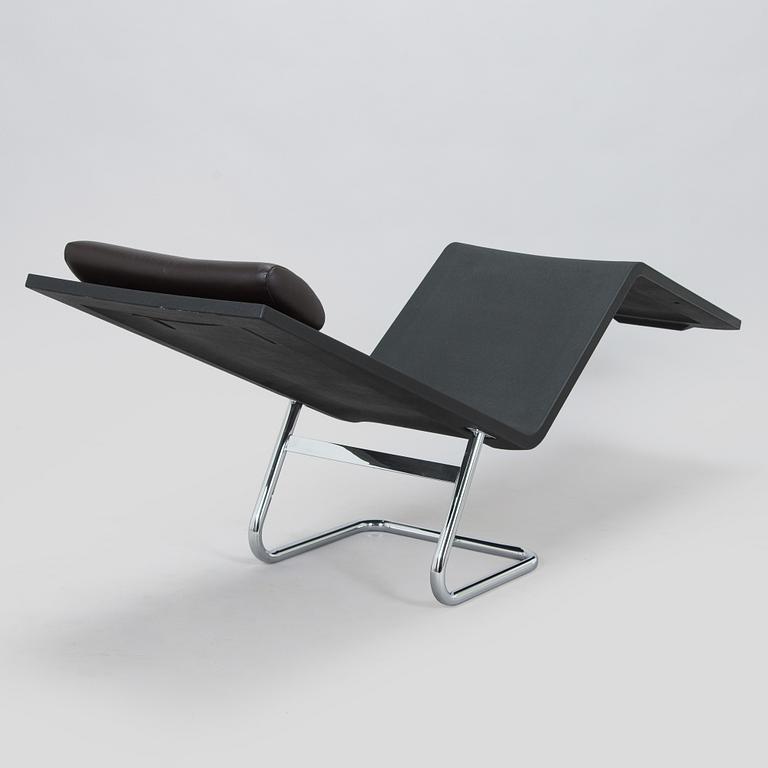 Maarten Van Severen, an "MVS Chaise" lounge chair, Vitra, 2000s.