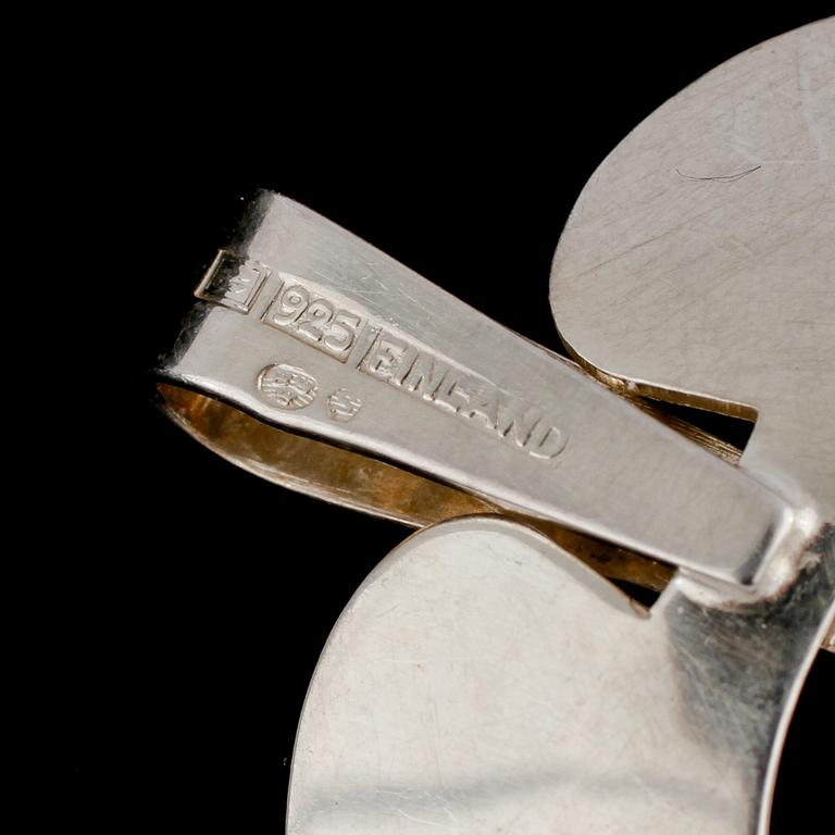 ARMRING samt HÄNGE, silver med fasettslipad bergkristall, bl a Åke Lindström, Kiruna, 1900-tal. Total vikt 26 g.