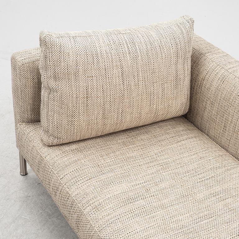 A 'Tiziano' chaise lounge from Frigerio, Italy.