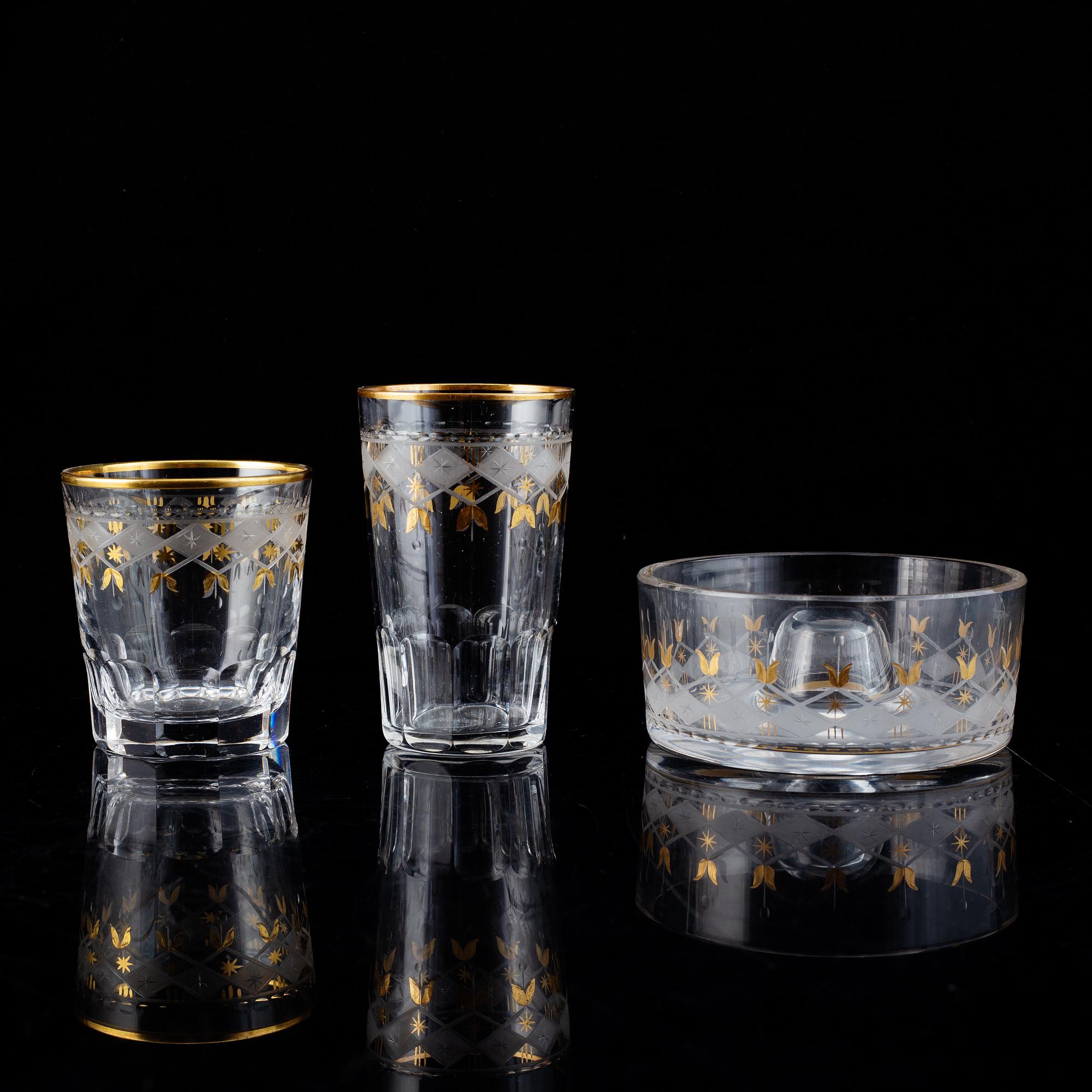 An extensive Kosta Junior glass service, 20th Century. (124 pieces).