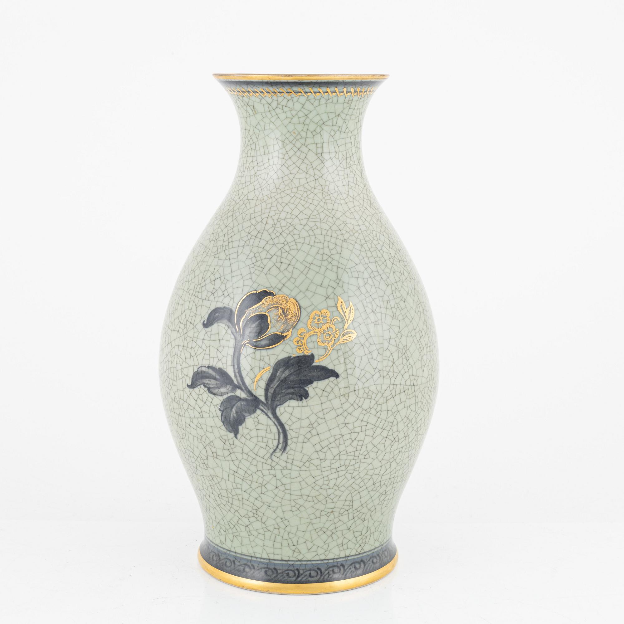 A porcelain vase, Royal Copenhagen, Denmark, 1889-1922.