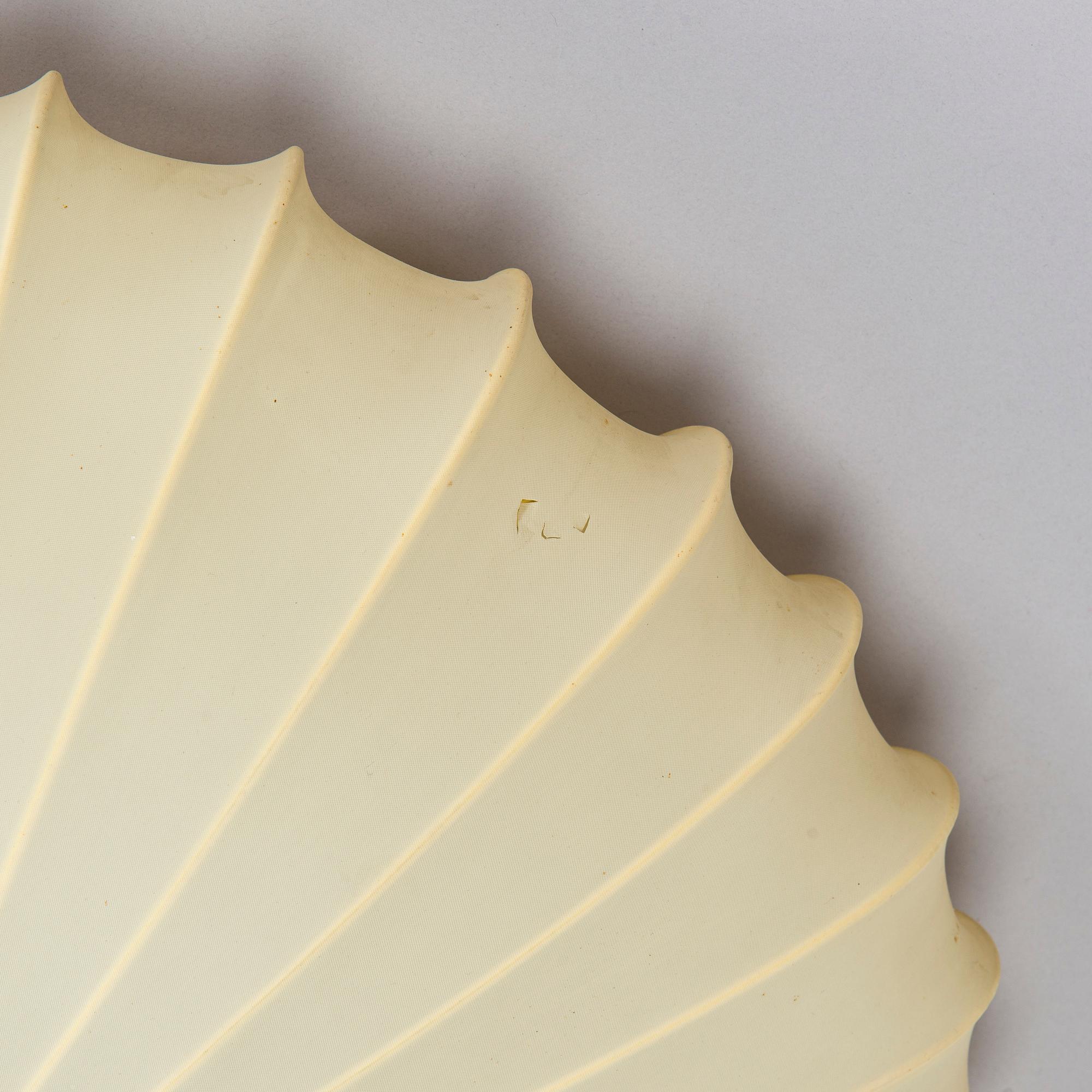 Paavo Tynell, A mid 20th century ceiling lamp for Idman.