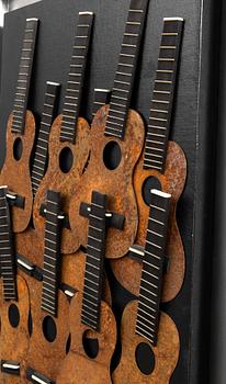 Arman (Armand Pierre Fernandez), "Cavaquinho".